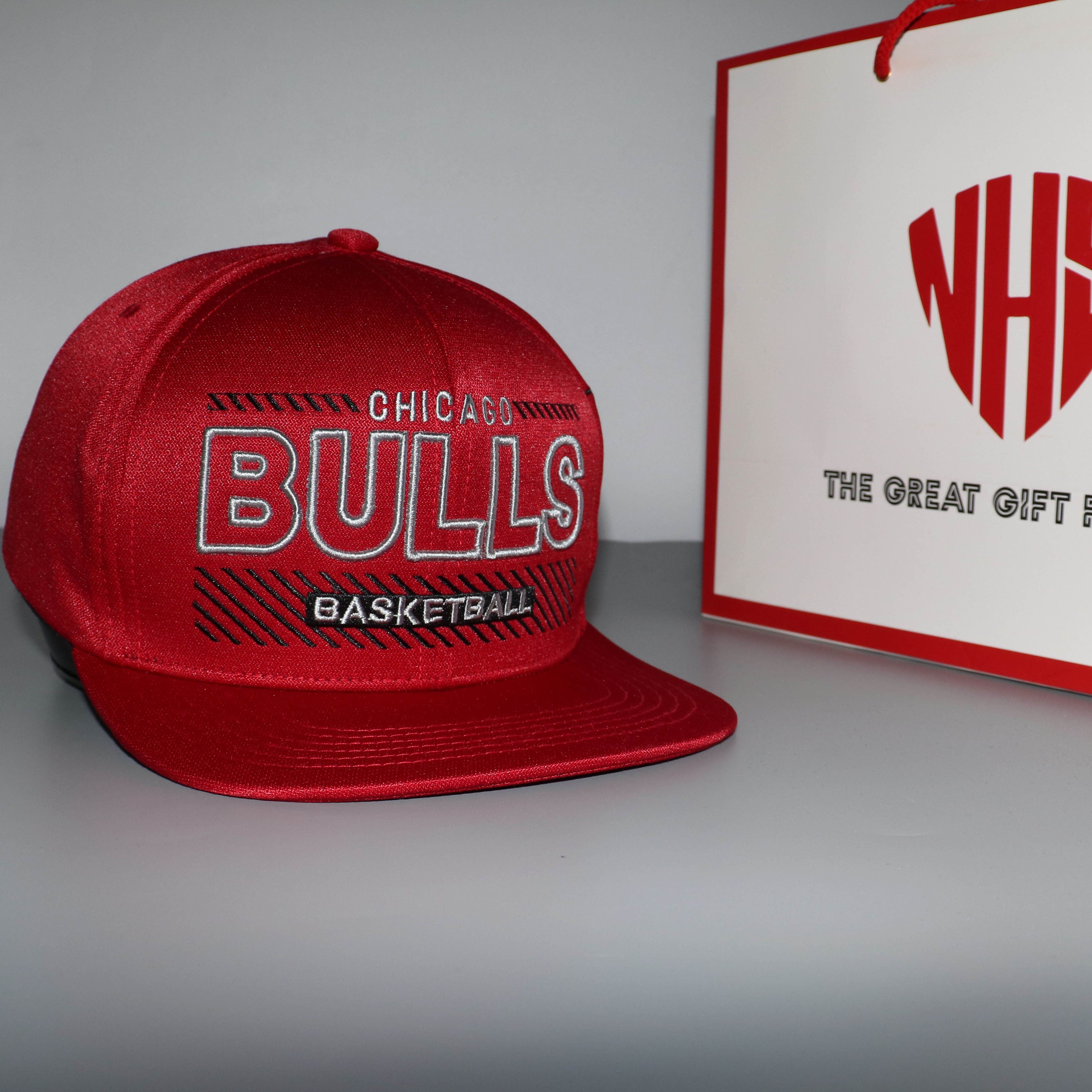 Nón Snapback NHS BullNBAĐ Đỏ Đô Logo thêu 3D .