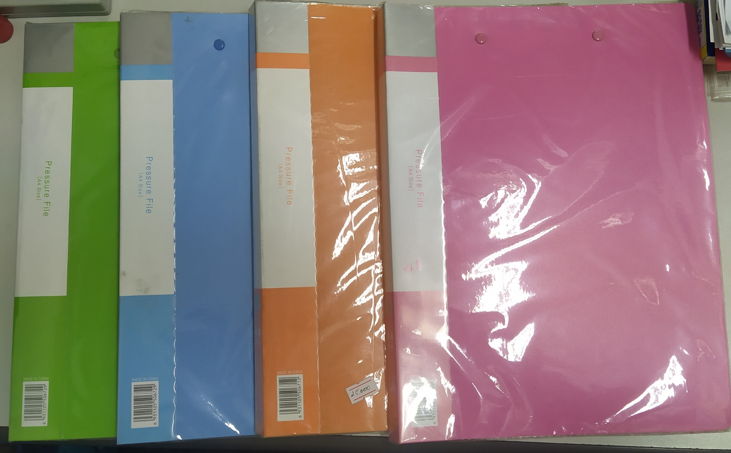 File kẹp 2 khóa HQ672