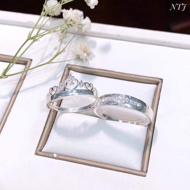 Nhẫn đôi vương miện THJ hót đính đá chuẩn bạc ta