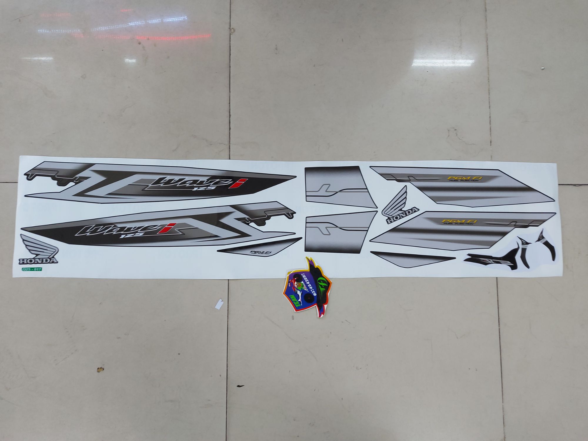 [HCM]Tem xe wave125i  future125i  tem rời cao cấp dán xe đen