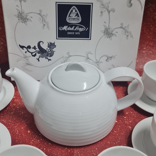 Ấm trà sứ trắng Minh Long 1.2L - ấm trà sứ trắng minh long