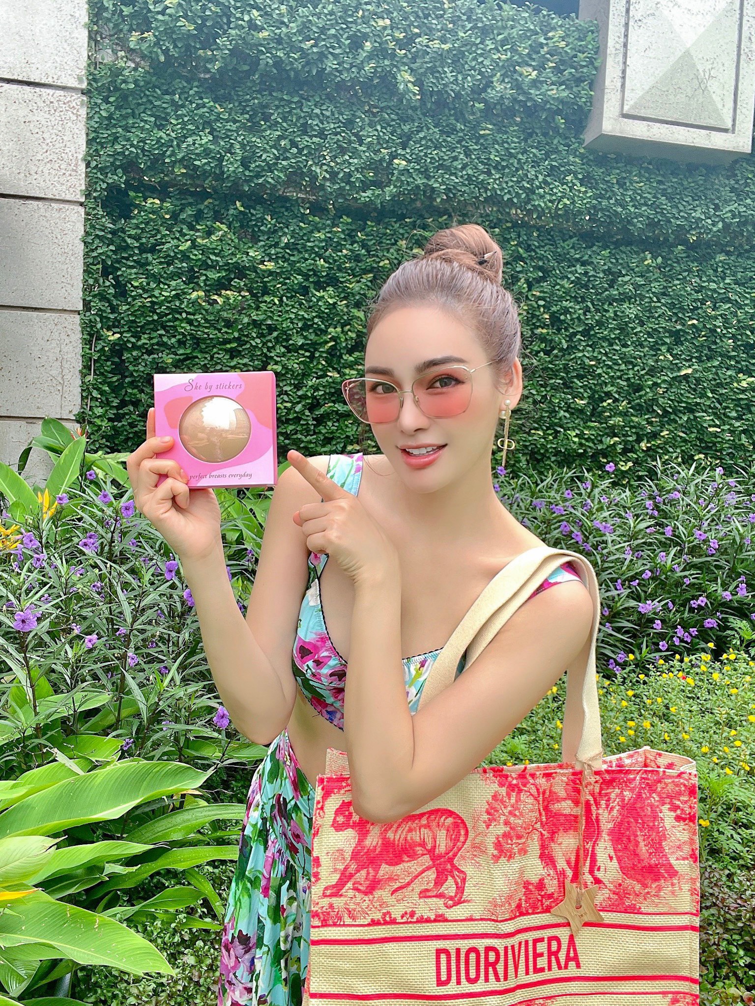Miếng dán ngực nhiệt tự thân She by sticker