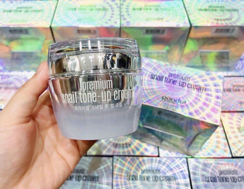 Kem dưỡng trắng da ốc sên Goodal 50ml