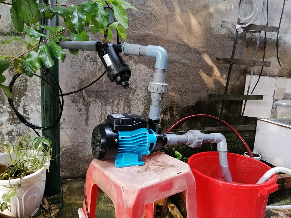 Máy bơm nước tăng áp Kazuma 370W 1/2HP