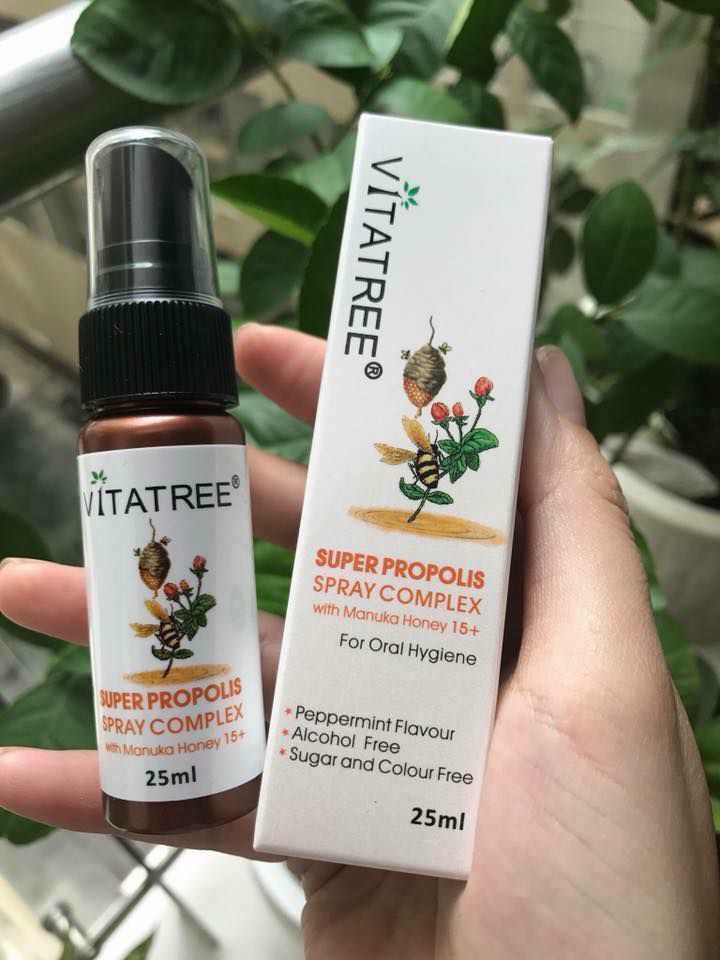 (Mẫu mới) _ Chai xịt keo ong Vitatree 25ml của Úc
