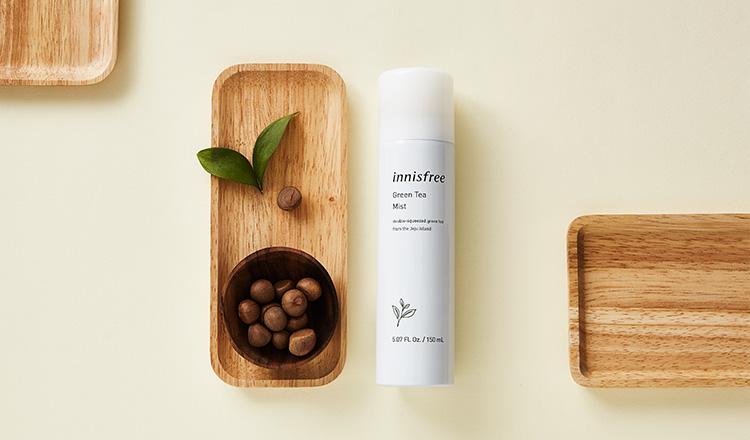 Xịt khoáng dưỡng ẩm từ trà xanh đảo Jeju Innisfree Green Tea Mist 150ml - NEW
