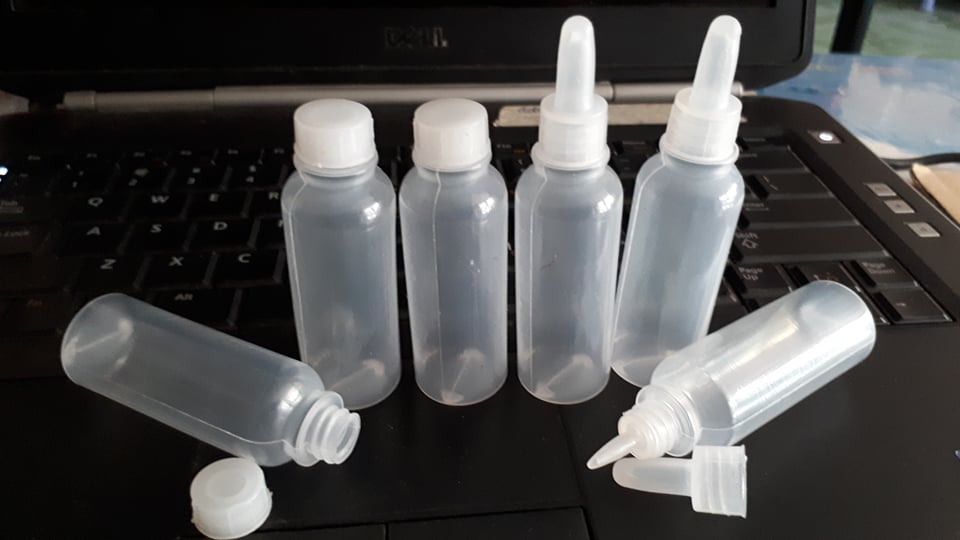 100 CHAI NHỰA NẮP VẶN 10ML - 20ML