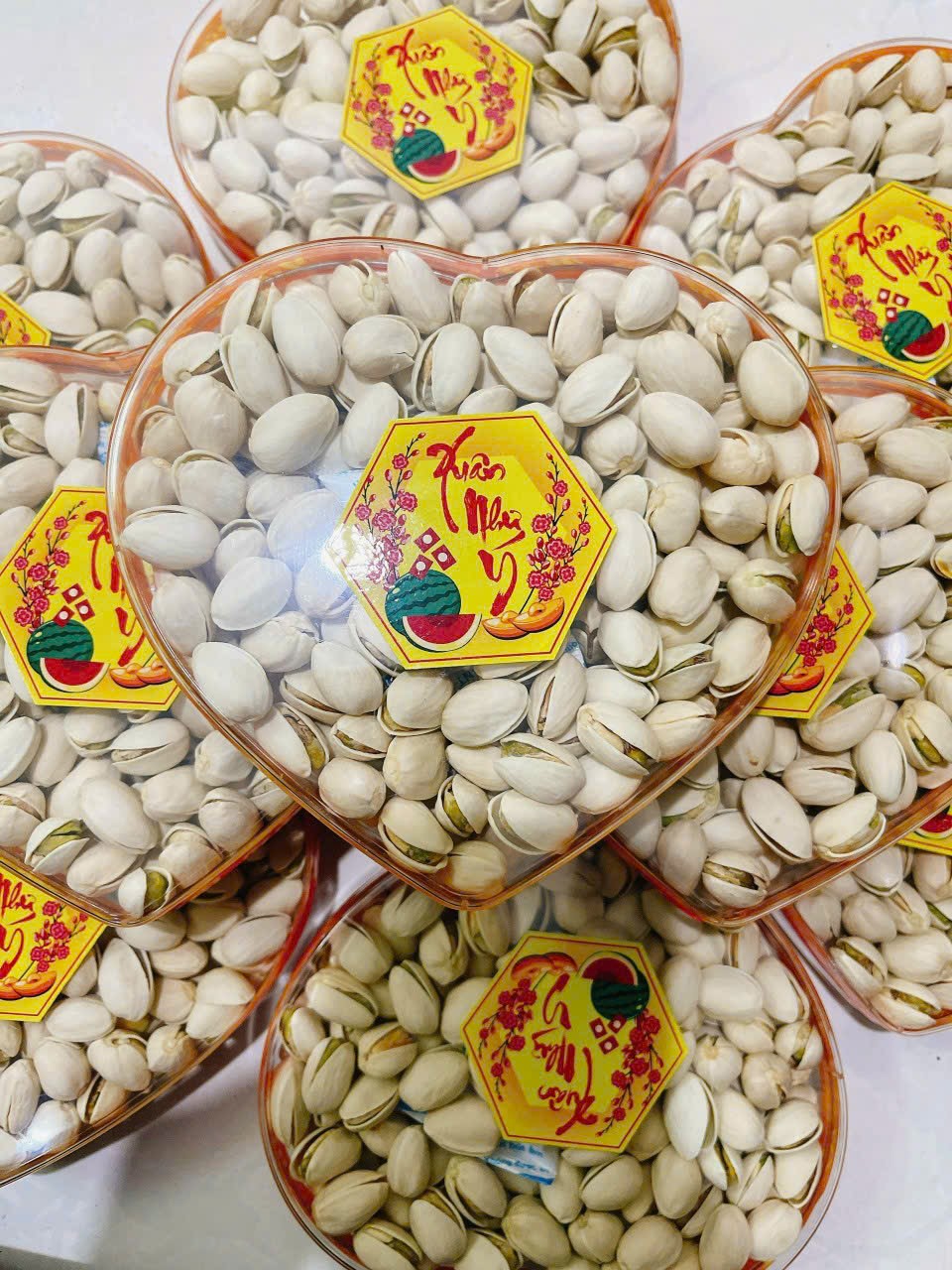 HẠT DẺ CƯỜI KHAY TẾT TRÁI TIM 250~GAM