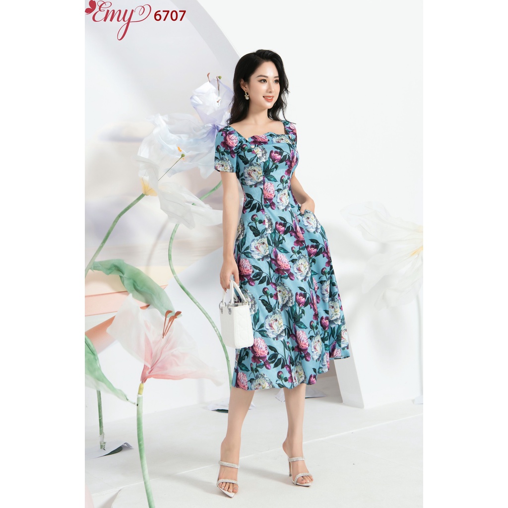 Đầm EMY EM6707 Xoè Cổ Vuông Cách Điệu