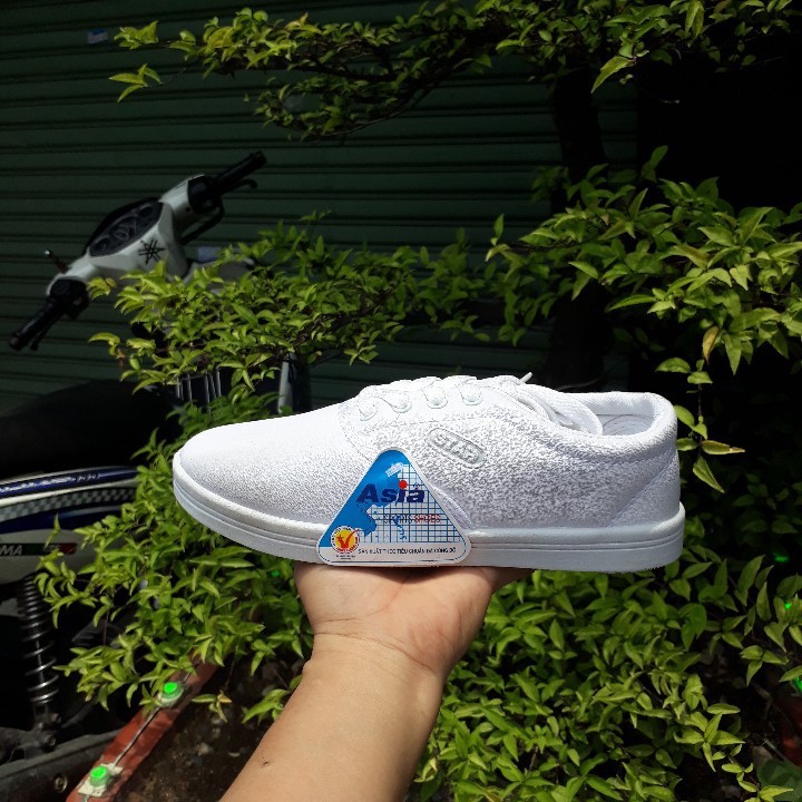 GIÀY Assia  sneaker quốc dân dành cho học sinh – sinh viên: đẹp đơn giản, dễ phối đồ, đi đâu cũng hợp!