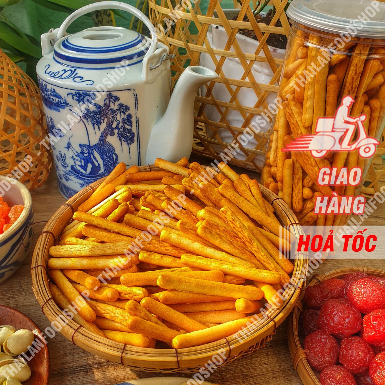 Bánh Quy Đũa Lon 300Gr (Bánh Quy Que/ Bánh Quy Mặn)