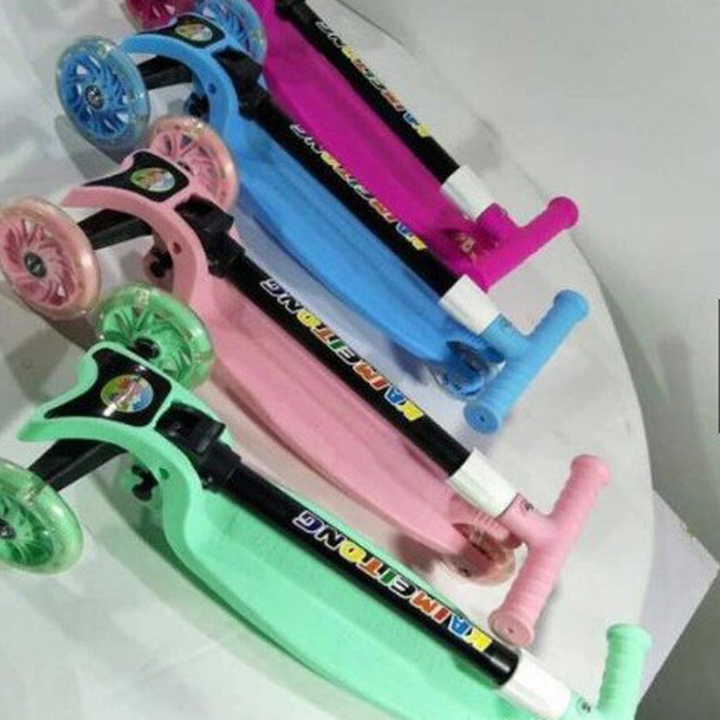 Xe Trượt Scoter 3 Bánh Cho Bé