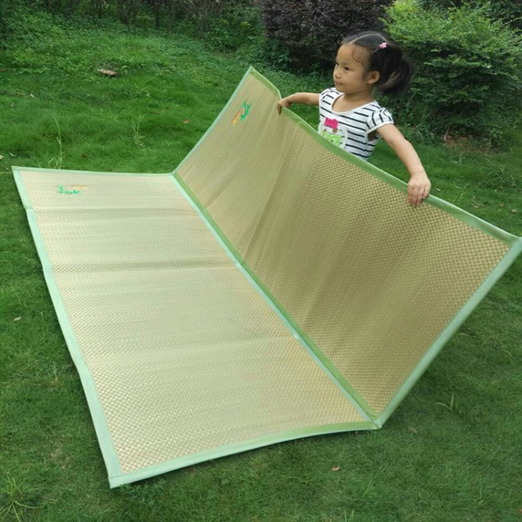 (FreeShip MAX) Chiếu Cỏ, Chiếu Cói Tự Nhiên Gấp Đôi Nhập Khẩu 1m6x2m