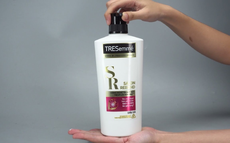 [HCM]Dầu xả TRESemmé Keratin Smooth tinh dầu Argan 646ml
