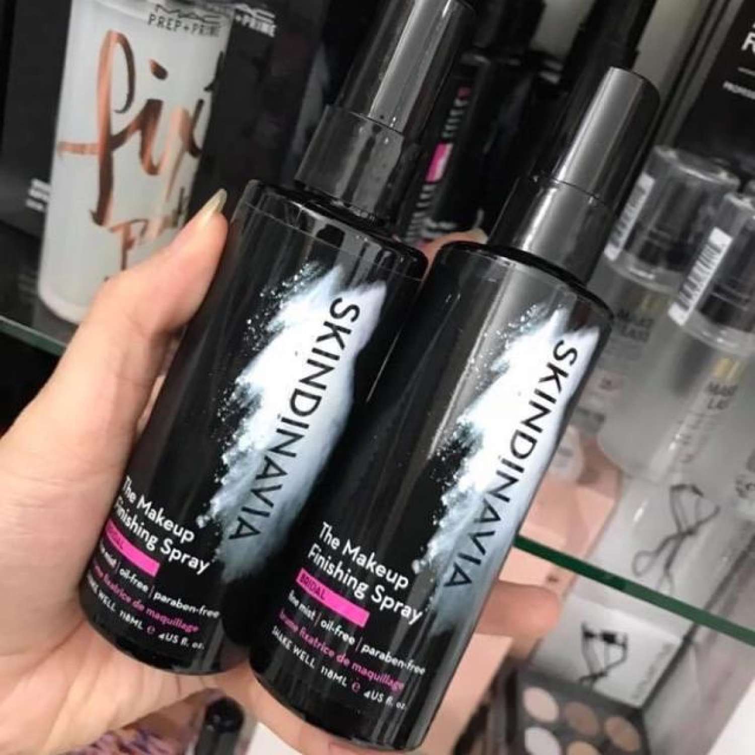 Xịt khoá lớp makeup SKINDINAVIA