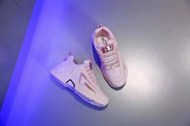 Giày sneaker nữ TK siêu phẩm