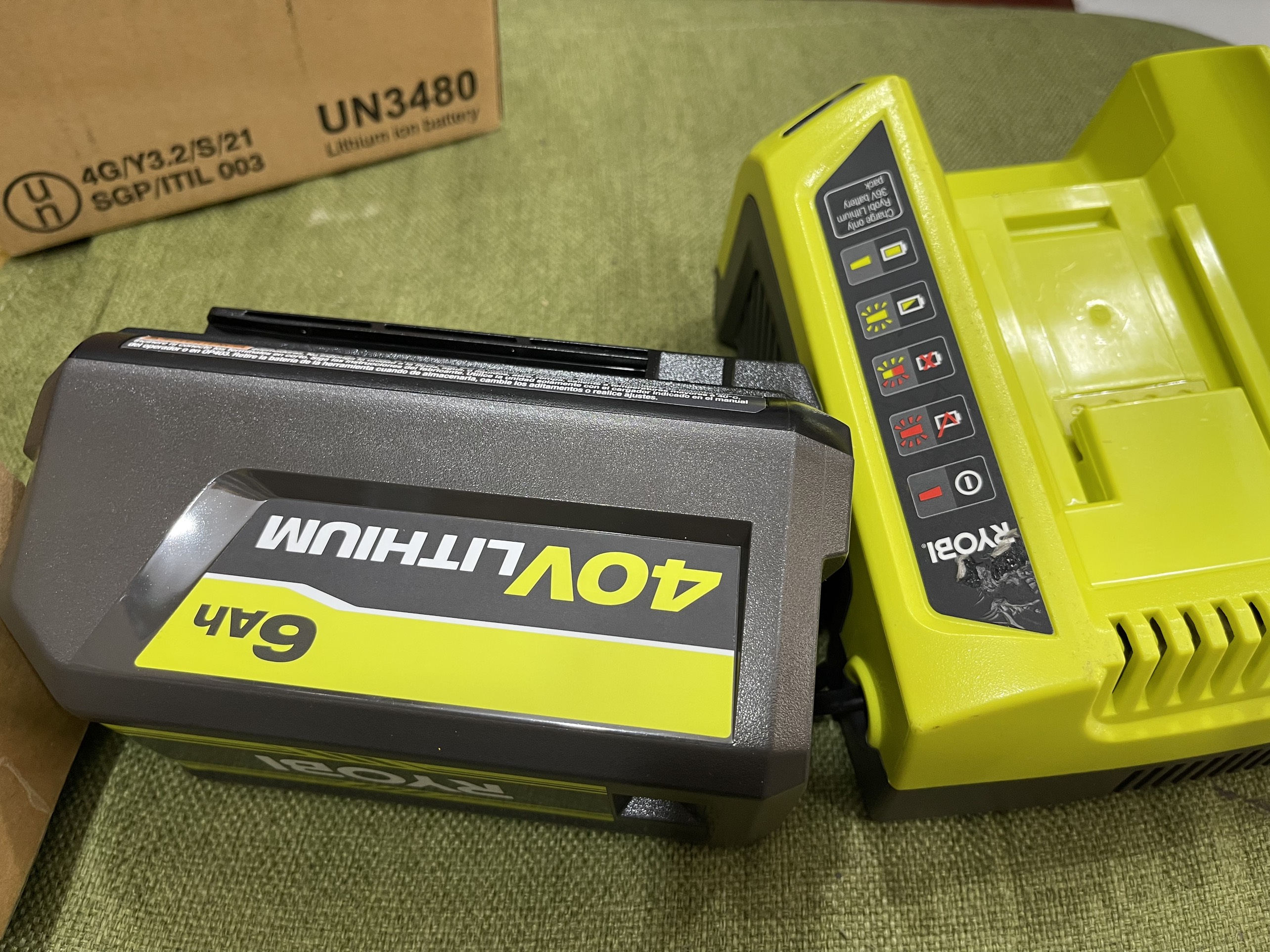 Pin ryobi 40v 6Ah new 100% va sac nhanh