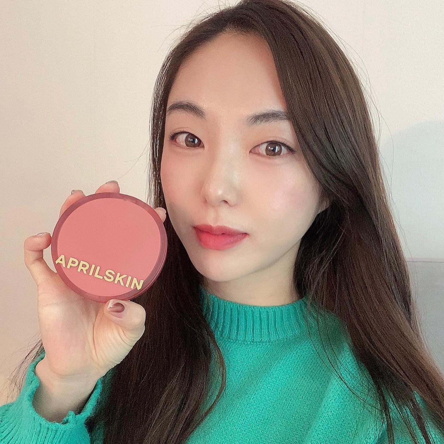 Phấn Nước Che Phủ Hoàn Hảo, Mịn Lì, Lâu Trôi APRILSKIN Hero Cushion SPF 50+/PA ++++ 12g