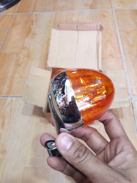 Bộ 2 xi nhan 67 ,72 đế atimon xi