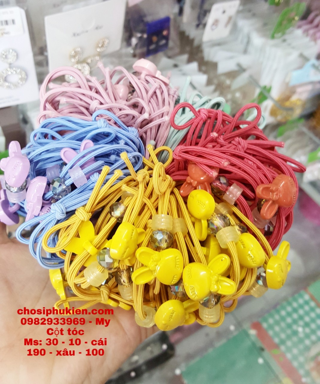 COMBO SỈ 200 CỘT TÓC VÀ 10 VỈ KẸP TĂM ĐEN