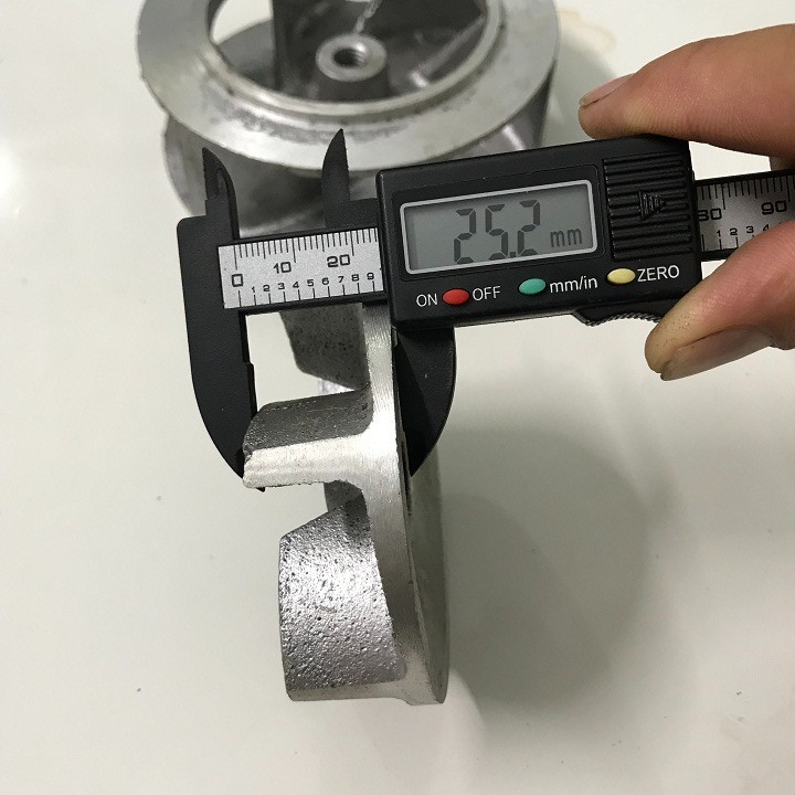 cánh quạt bơm nước ren trong 12mm