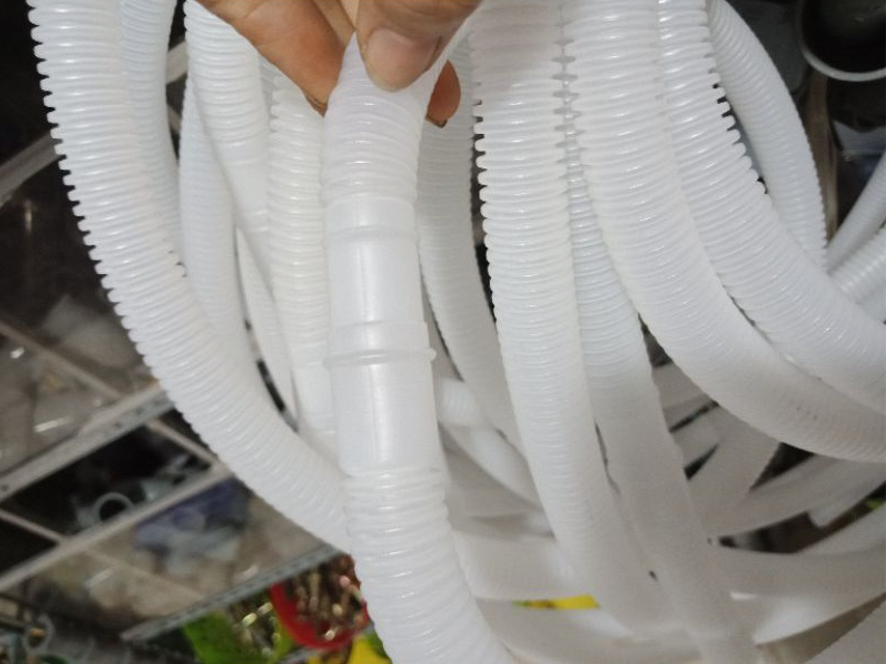 Ống thoát nước máy lạnh
