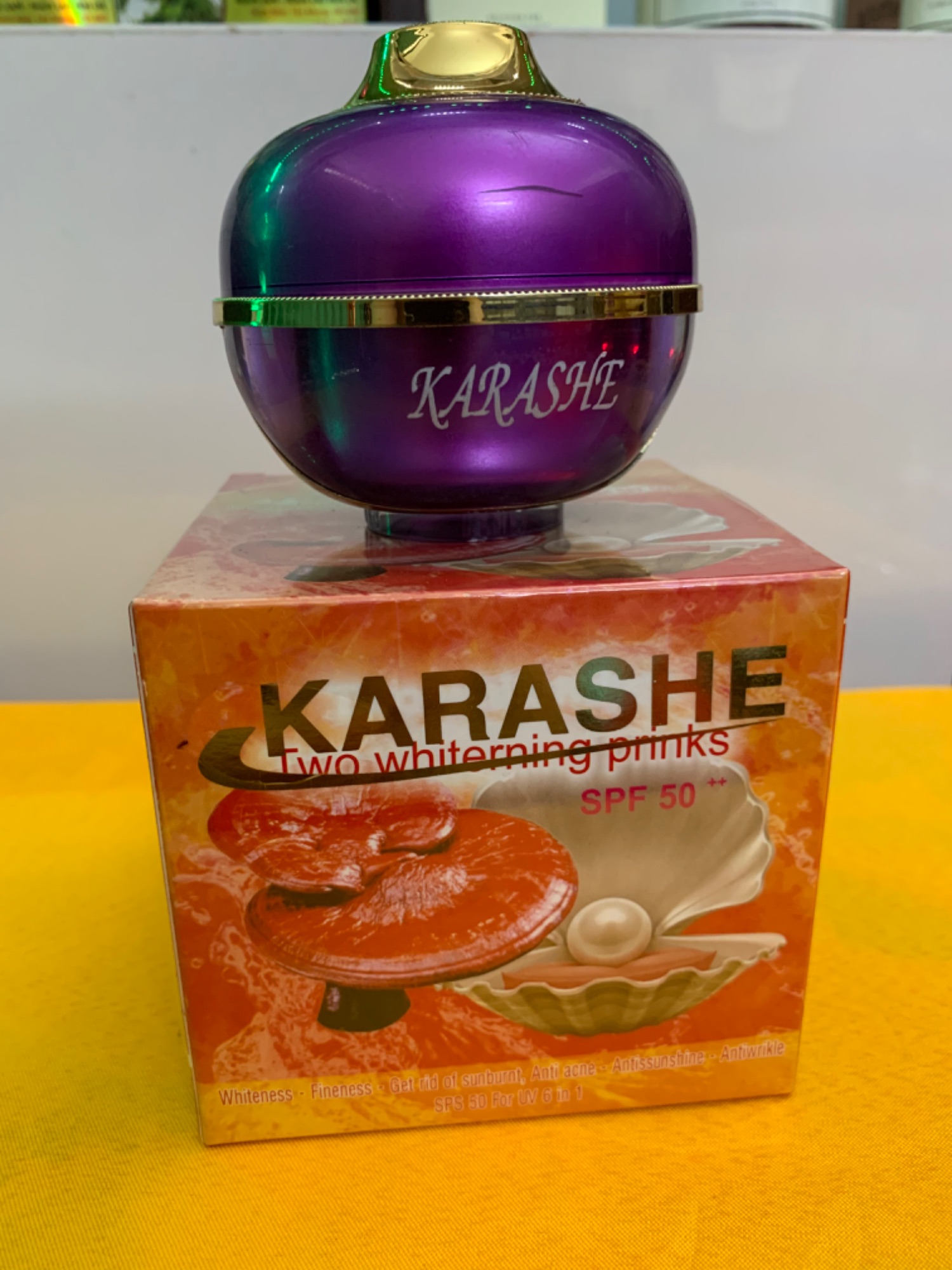 Kem Dưỡng Trắng KARASHE