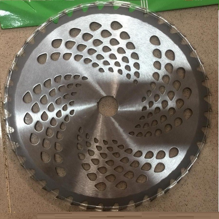 Lưỡi cắt cỏ thép cao cấp 40 răng gắn máy cắt cỏ