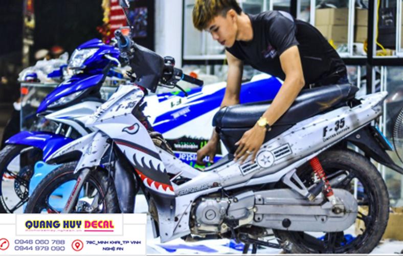 Tem trùm xe máy sirius cá mập shark trắng ngọc - Độ tem xe máy sirius thiết kế theo yêu cầu - Chế tem trùm xe máy sirius rẻ đẹp