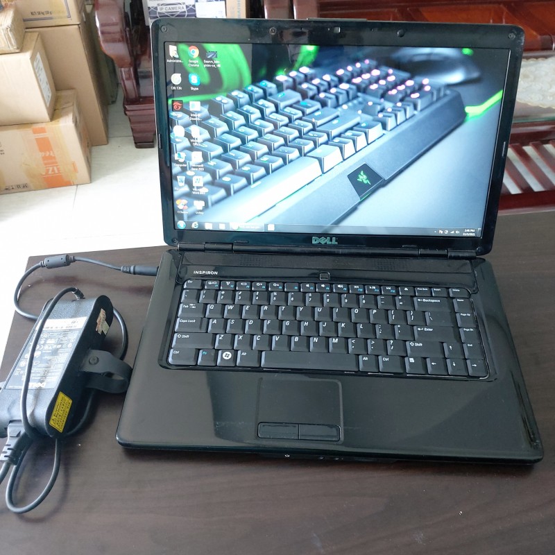 Thanh lý máy tính laptop dell ram 4gb Ổ cứng SSD win 10 đầy đủ phụ kiện về dùng học online, làm việc, giải trí ok