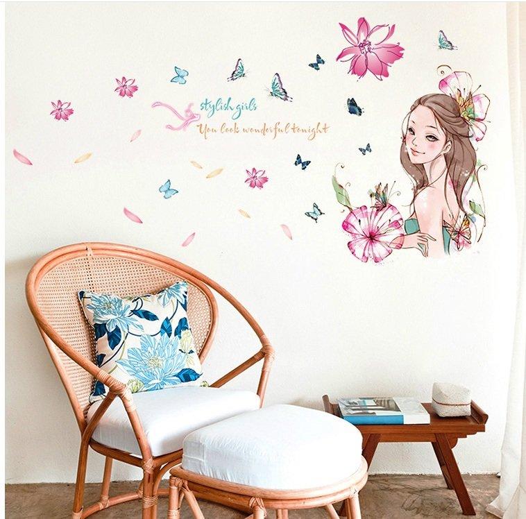 DECAL DÁN TƯỜNG HOA XANH TÍM VÀ CÔ GÁI HOA