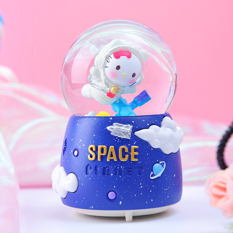 Quả cầu tuyết Doremon Hello Kitty phi hành gia vũ trụ có đèn đổi màu, hiệu ứng âm nhạc, Cầu pha lê tuyết Doraemon Kitty Space