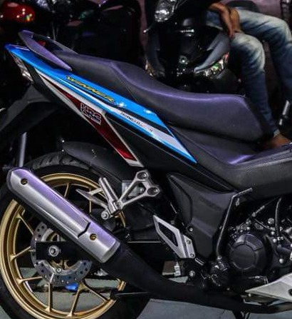 Tem Rời Winner R V1 Dán Xe Trắng Xanh