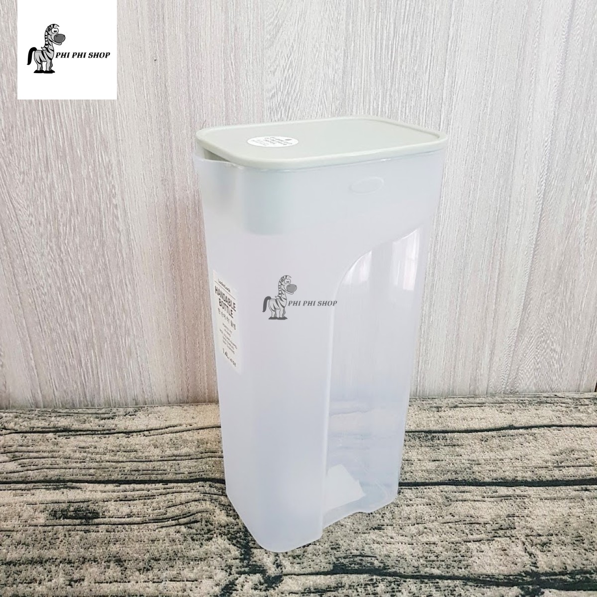 [HCM]Bình đựng nước LocknLock Handle Bottle dung tích 1.4L HAP817