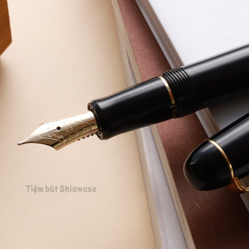 Bút Máy Pilot Custom 74 - Black - Đen