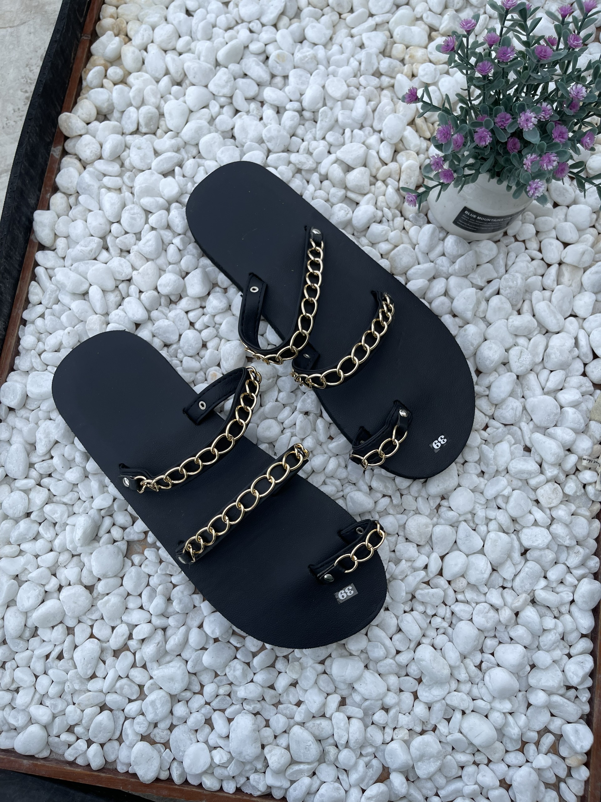 xỏ ngón xích đen nữ