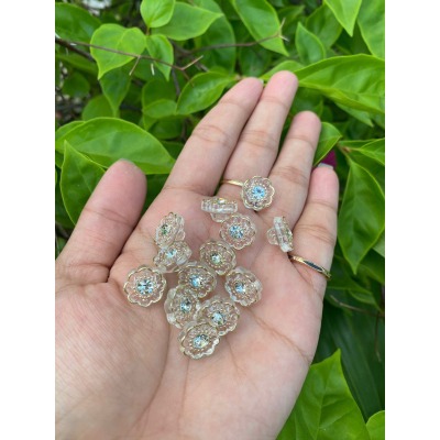 Sét 50 sơ mi hoa ở giữa có đính đá siêu sang đường kính nút 1.2cm nhe