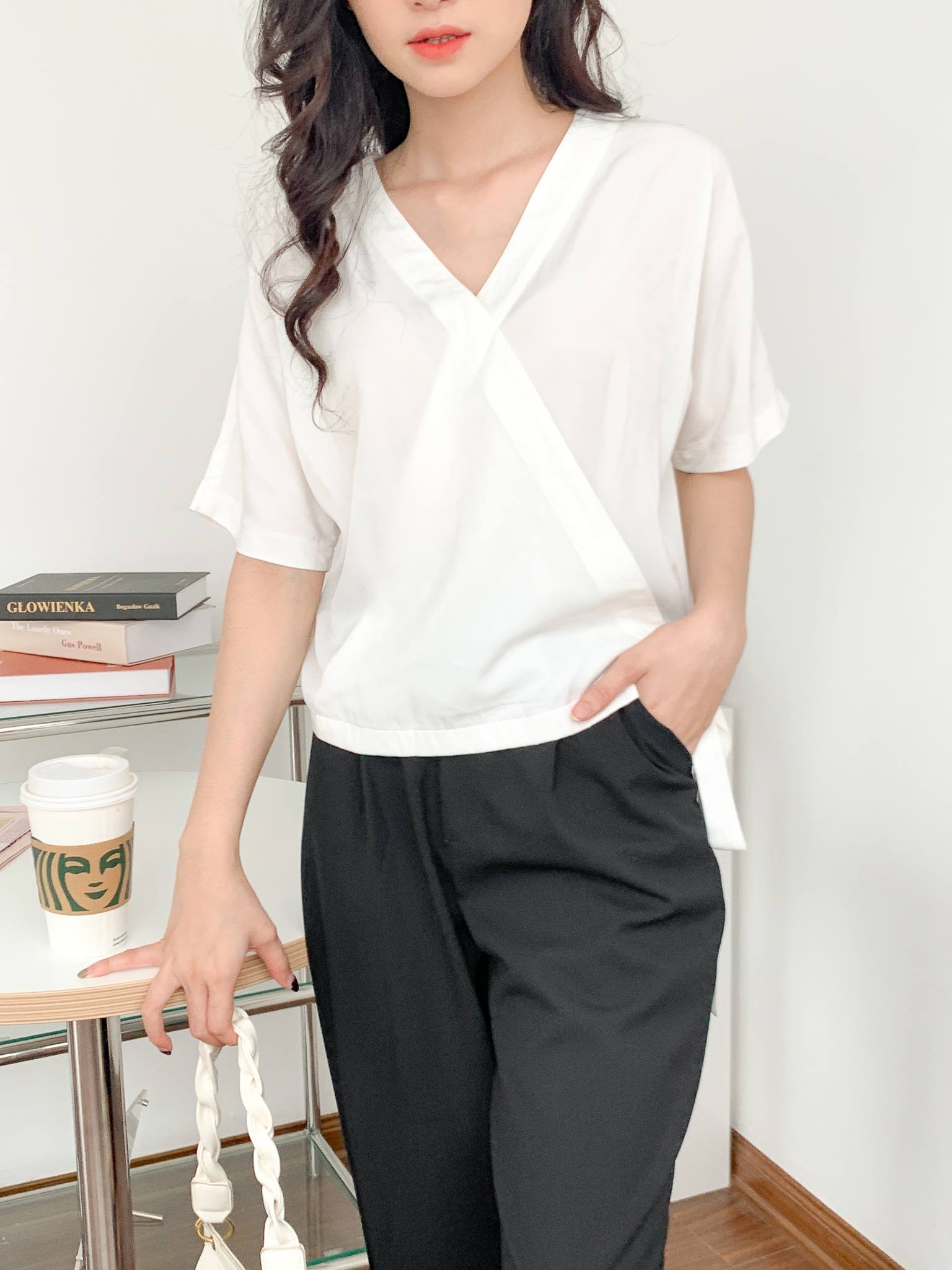 Áo Cổ Tim Nơ Buộc[Madelen]