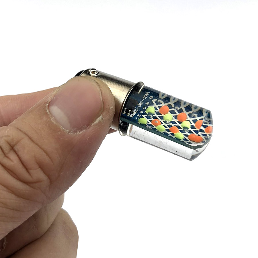 Đèn Hậu Nháy Đổi Màu [ 1 chiếc ]