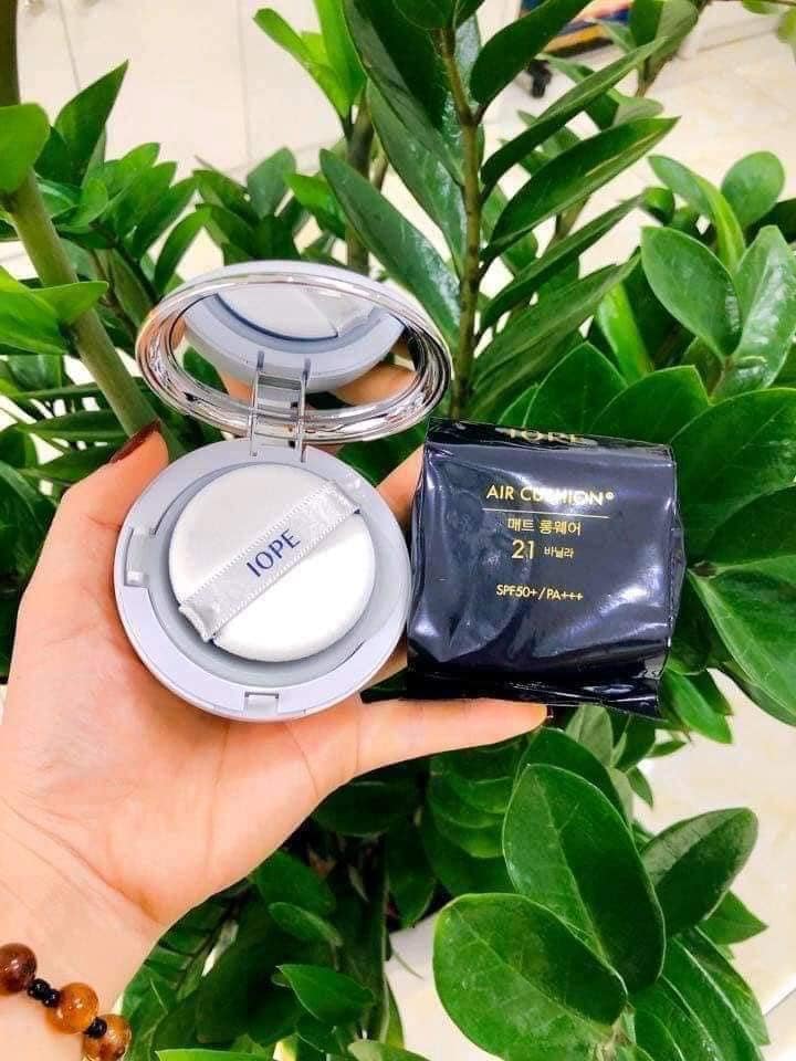 PHẤN NƯỚC IOPE TẶNG KÈM LÕI SƠ CUA