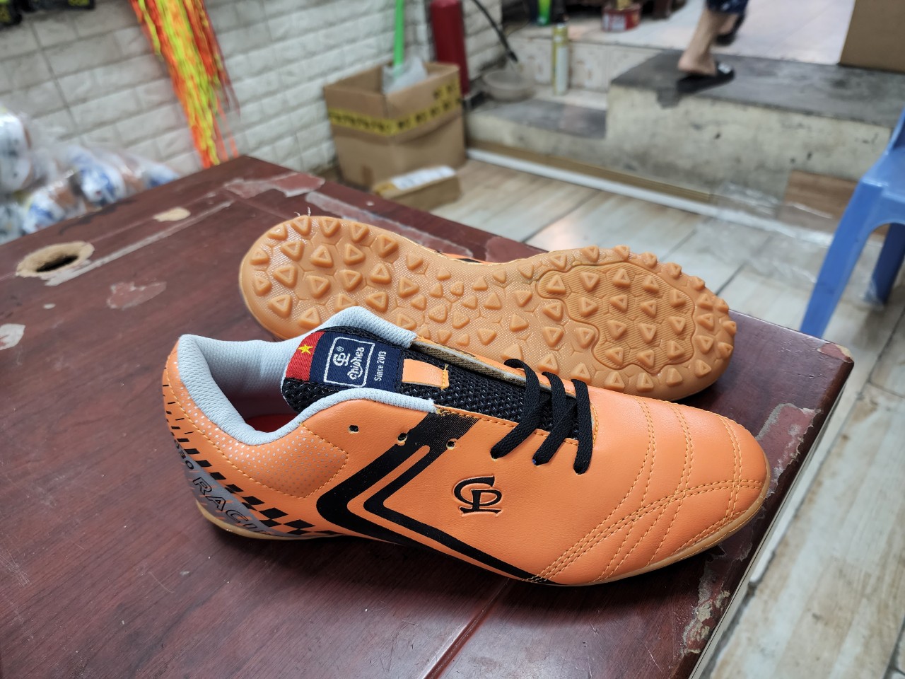 Giầy đá banh Cp 044c
