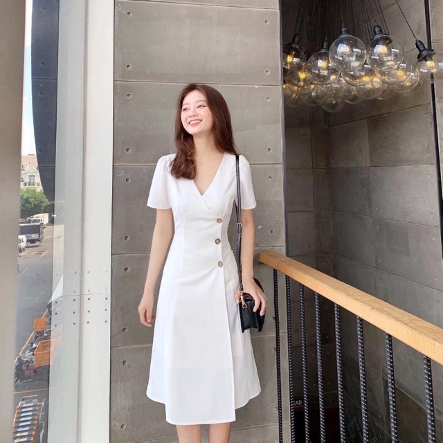 ĐẦM CỔ CHỮ V, NÚT GỖ MS40 (có ảnh thật)