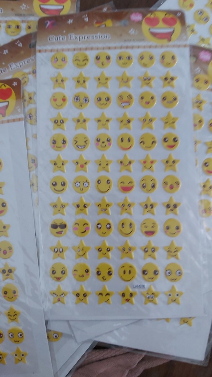 Sticker dán hình mặt cười,cute cho bé vui chơi