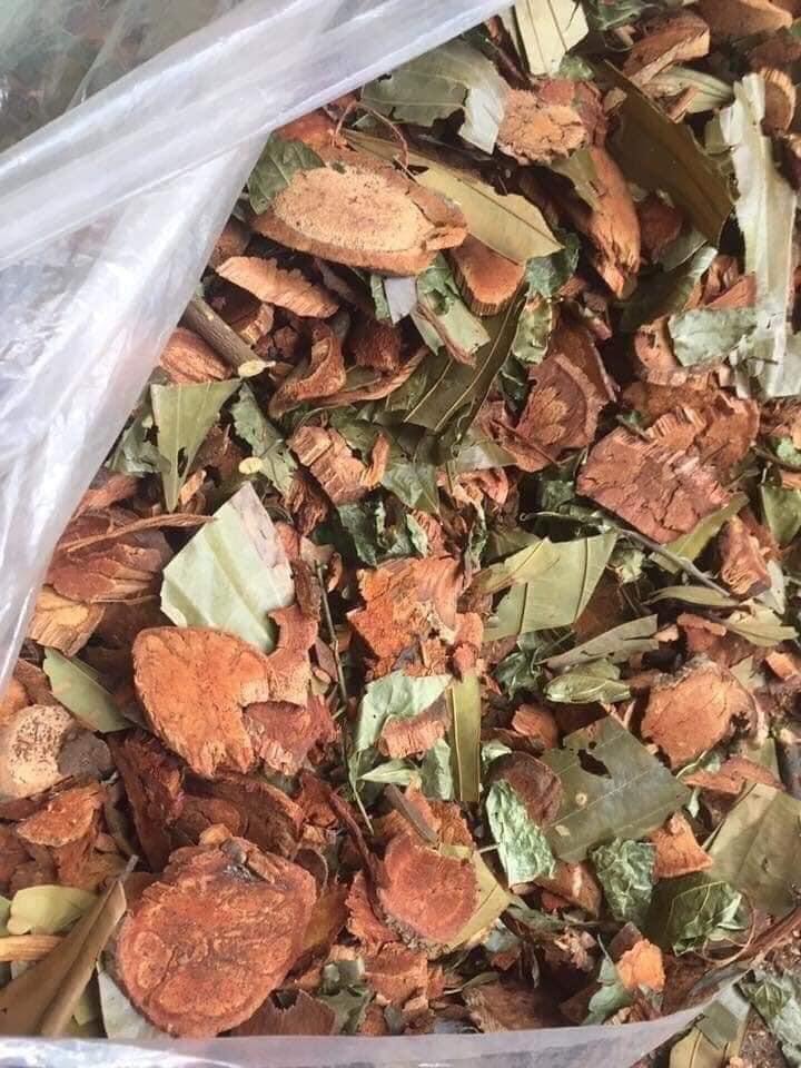 Combo 2kg lá tắm dân tộc dao đỏ, lá tắm sau sinh, dùng cho phụ nữ sau sinh, người mới ốm dậy, suy nhược cơ thể
