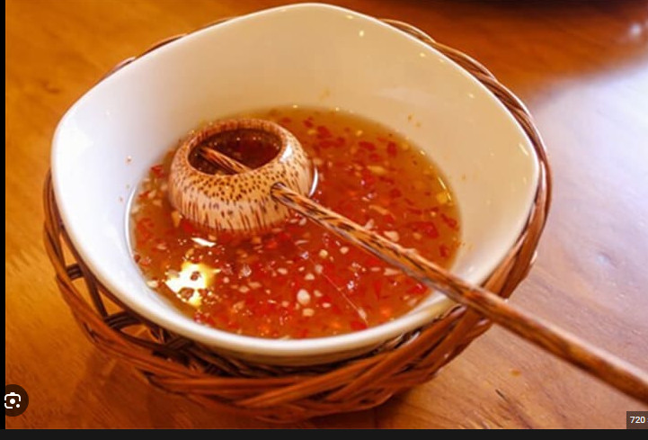 Nước mắm cốt ruốc liên hoa 280gr, đặc sản huế