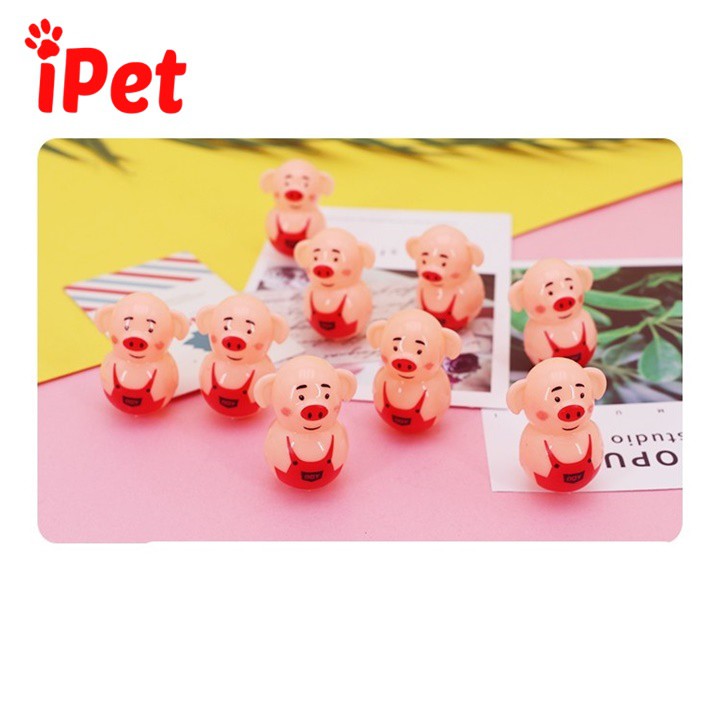 Heo con lật đật ngộ nghĩnh