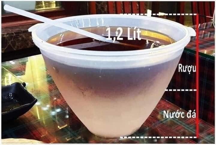 DỤNG CỤ ƯỚP LẠNH RƯỢU KÈM GÁO MÚC