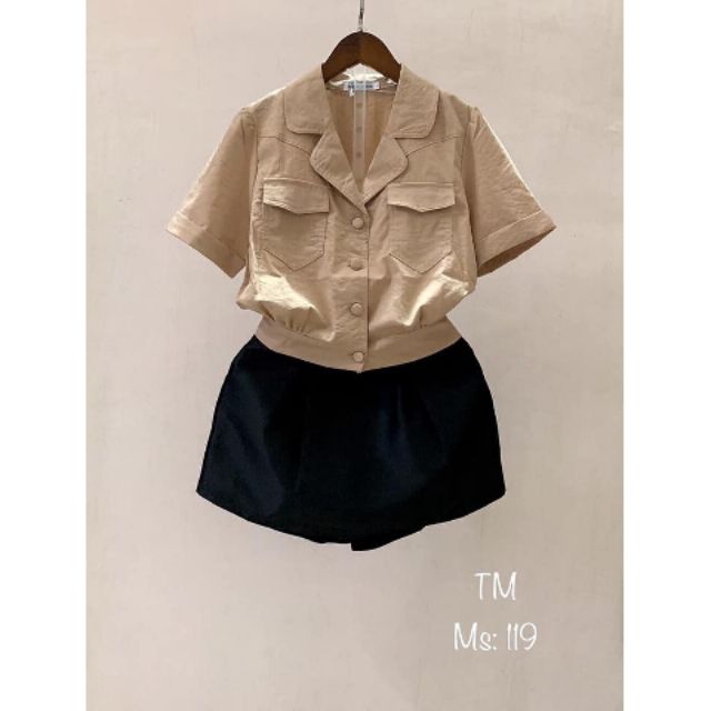 Áo cổ vest croptop