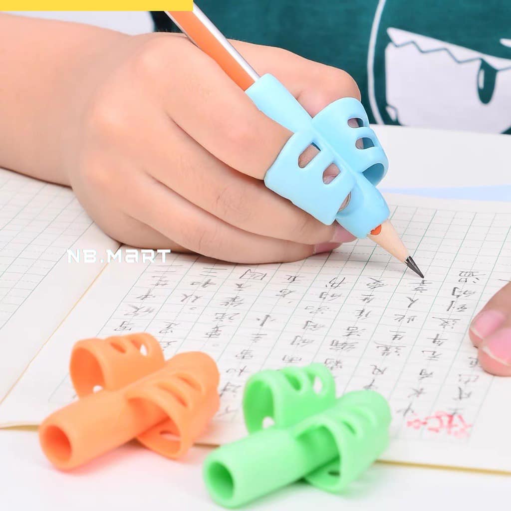 Set 3 Cầm Bút Chì Đệm Tay Định Vị 3 Ngón Tay Giúp Đúng Tư Thế Cho Bé, đệm bút cầm tay viết đúng tư thế, combo 3 đệm bút cầm tay xỏ ngón cho bé, đệm bút tập viết cho bé, bộ 3 đệm bút hỗ trợ cầm tay cho bé viết đúng tư thế