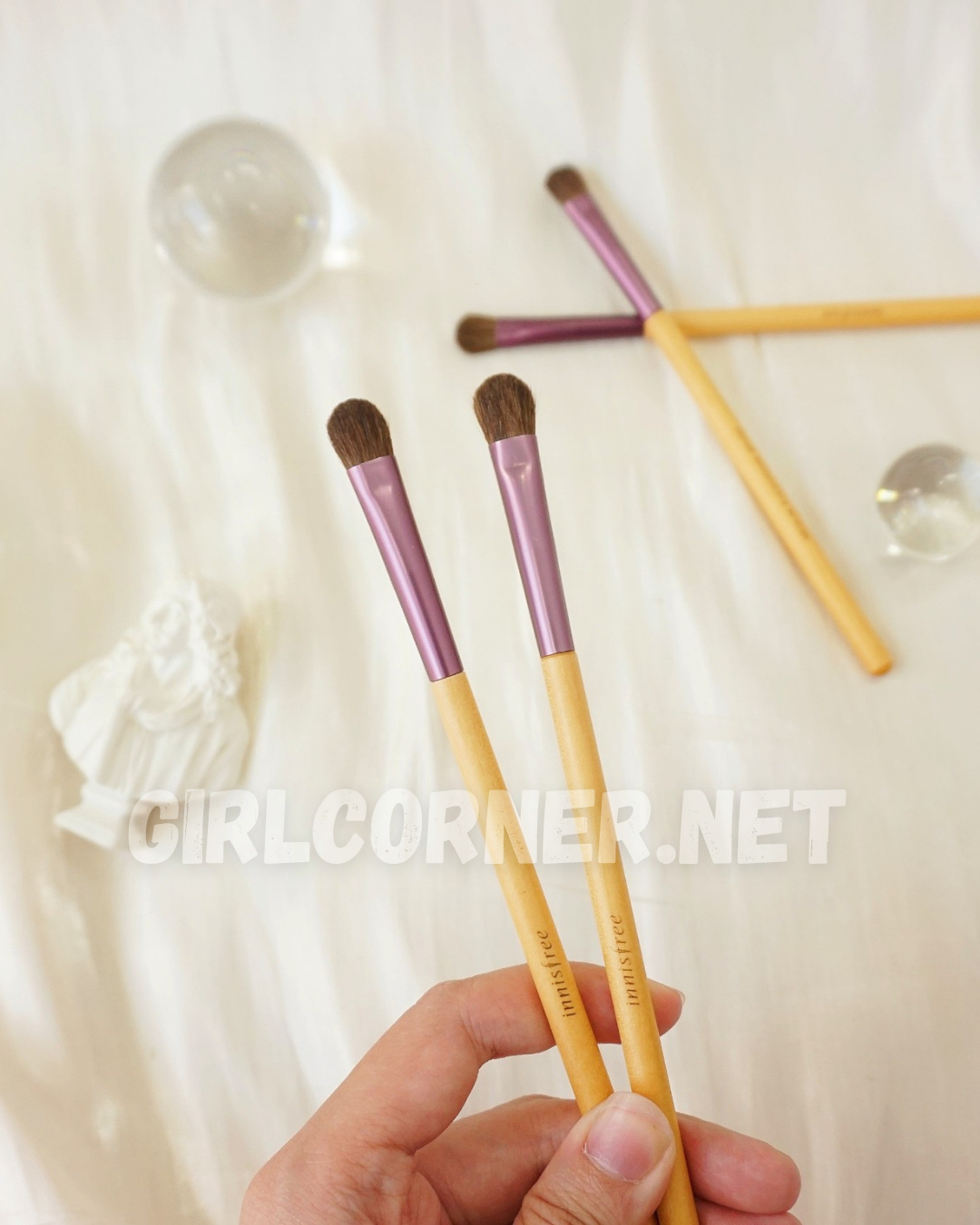Cọ tán bầu mắt Innisfree Medium Eyeshadow